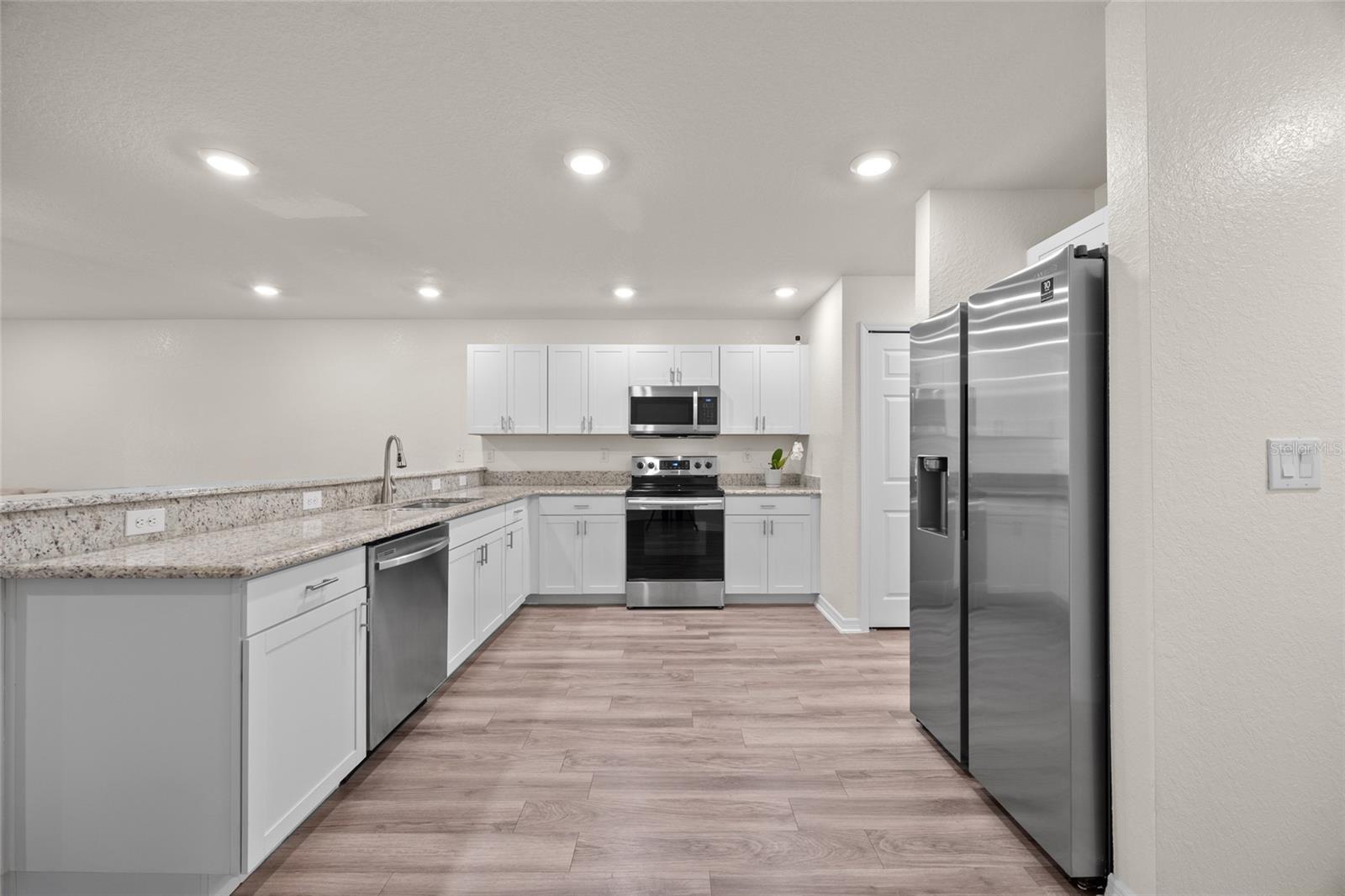 Image 10 of 32 For 3084 Fieldwood Circle