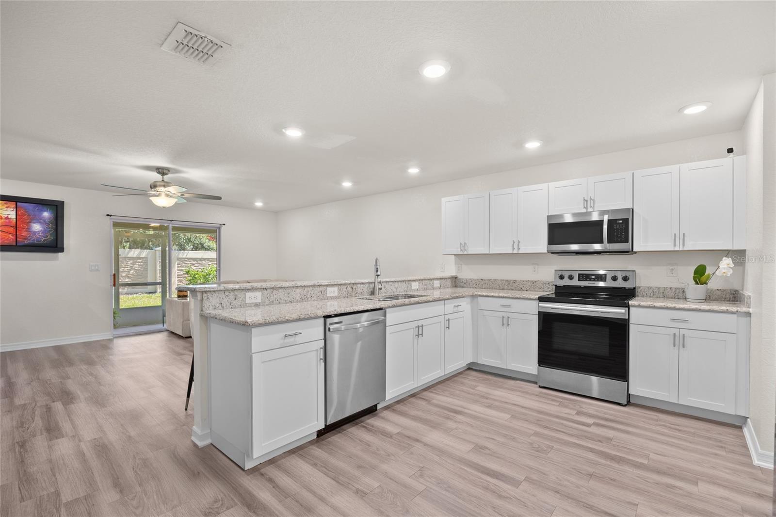 Image 9 of 32 For 3084 Fieldwood Circle