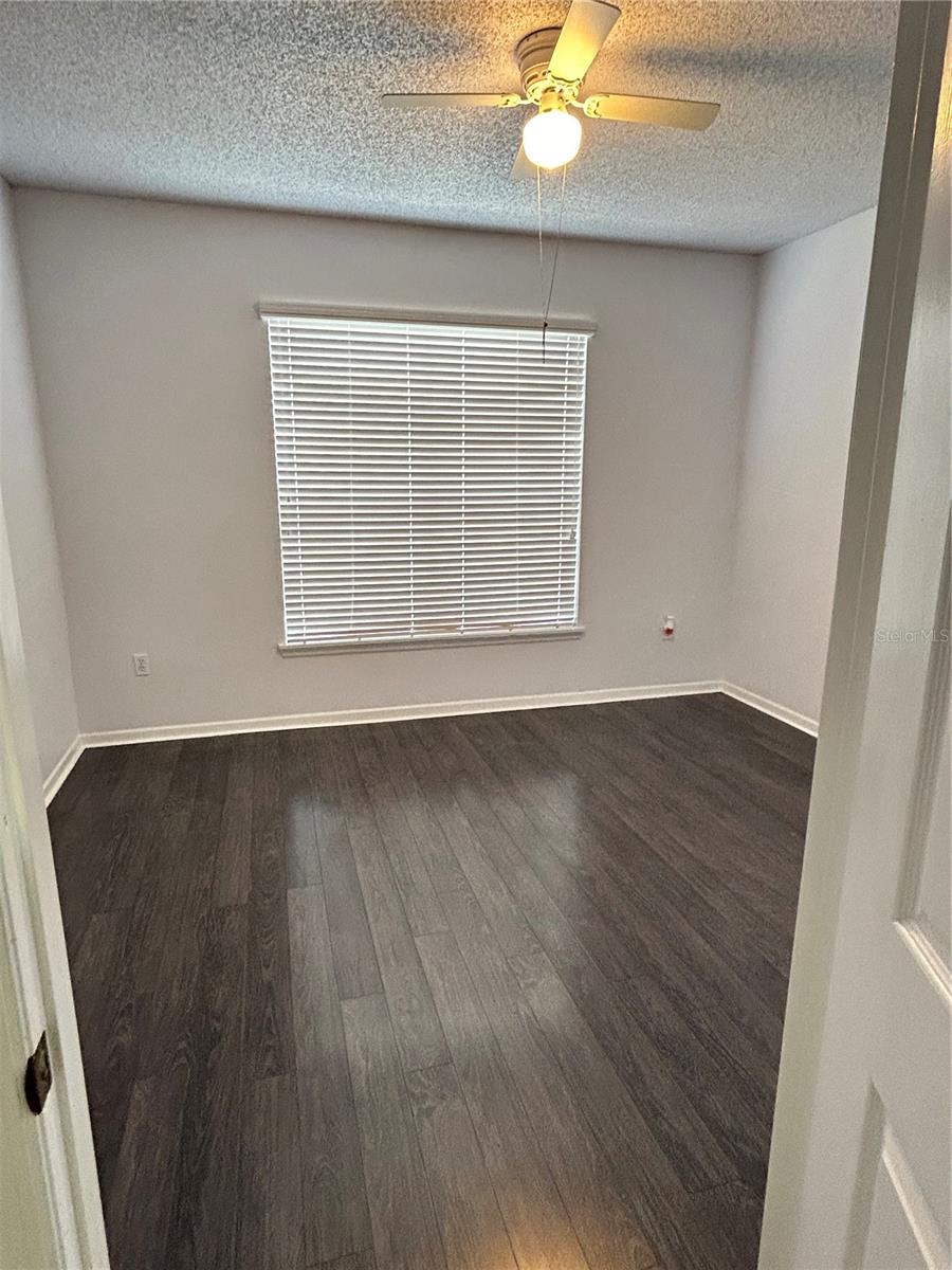 Image 10 of 21 For 8300 Elm Park Drive 723