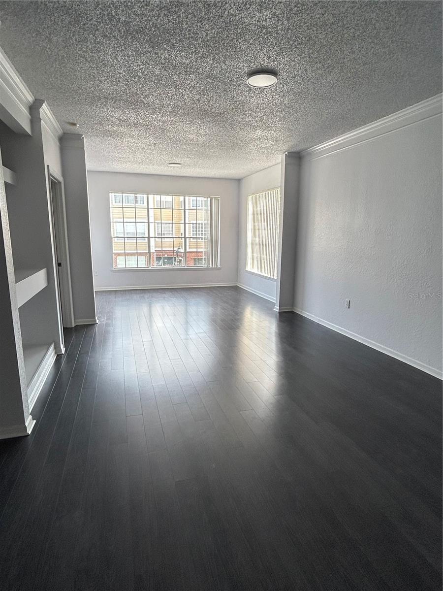 Image 12 of 21 For 8300 Elm Park Drive 723