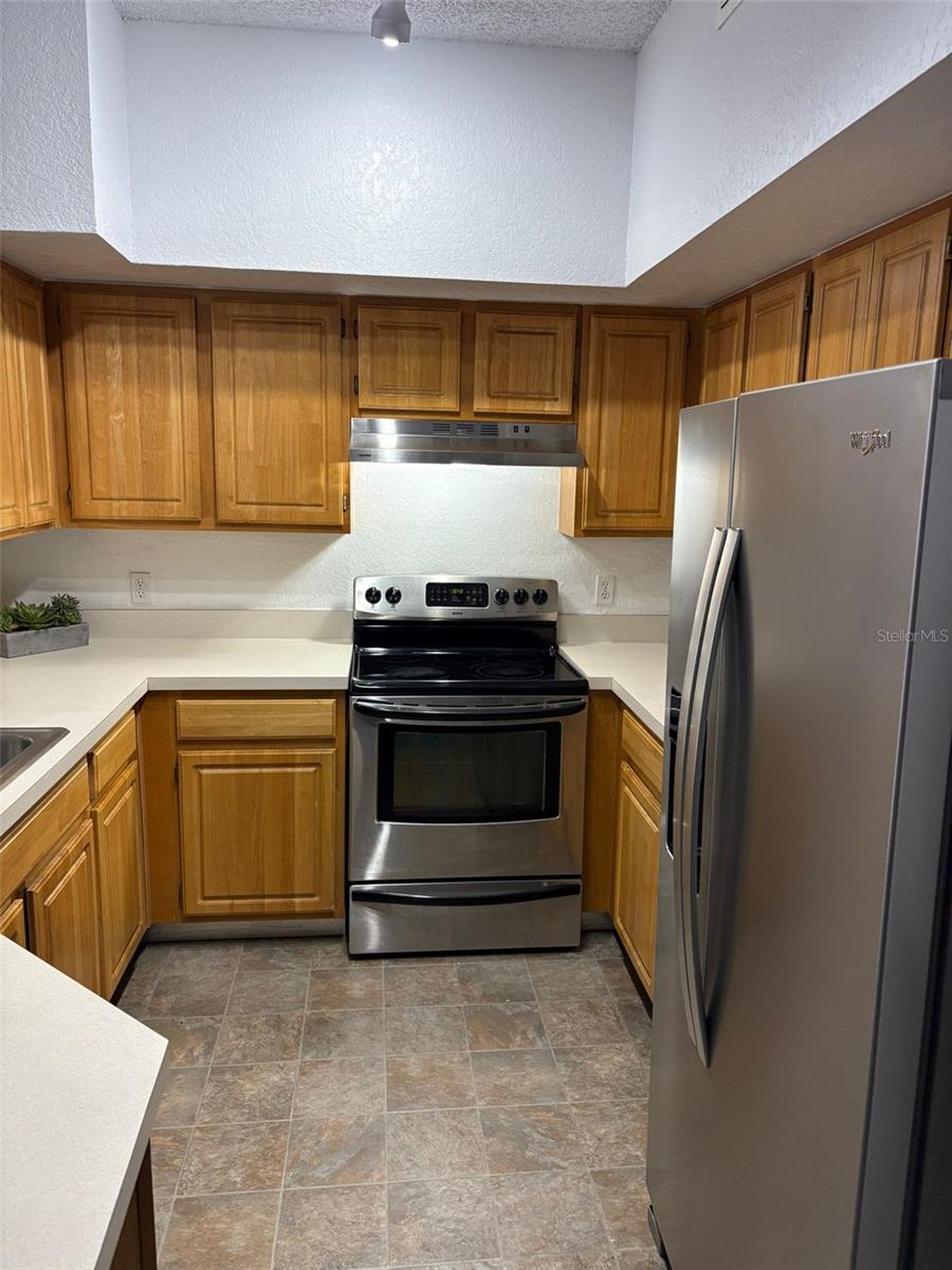 Image 3 of 21 For 8300 Elm Park Drive 723
