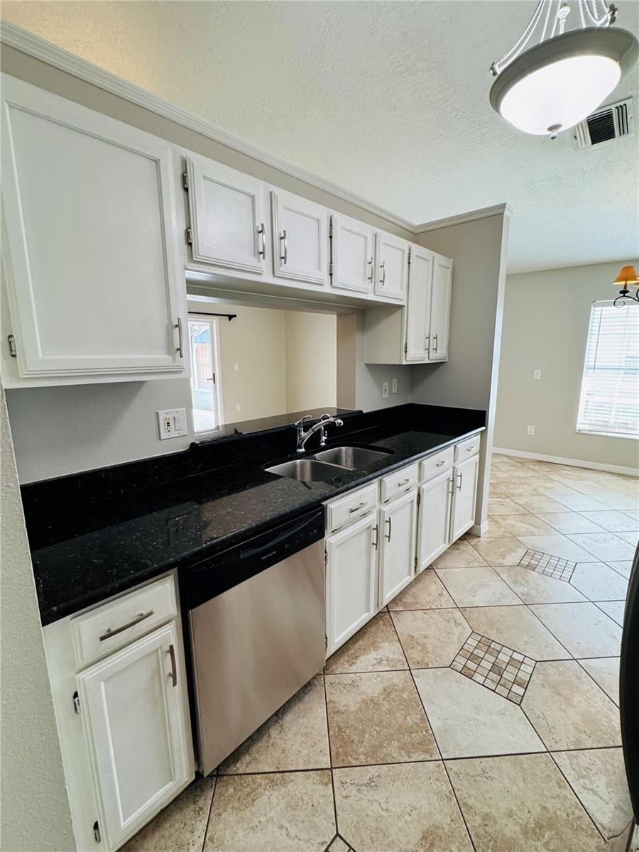 Image 14 of 29 For 10818 Harkwood Boulevard