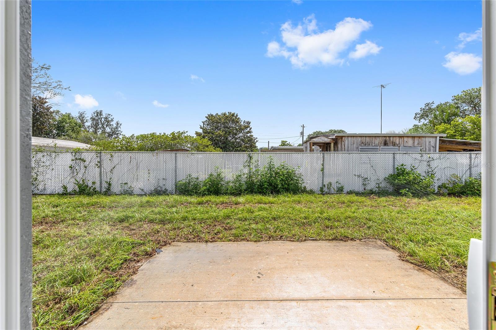 Image 32 of 35 For 19788 Flamingo Drive