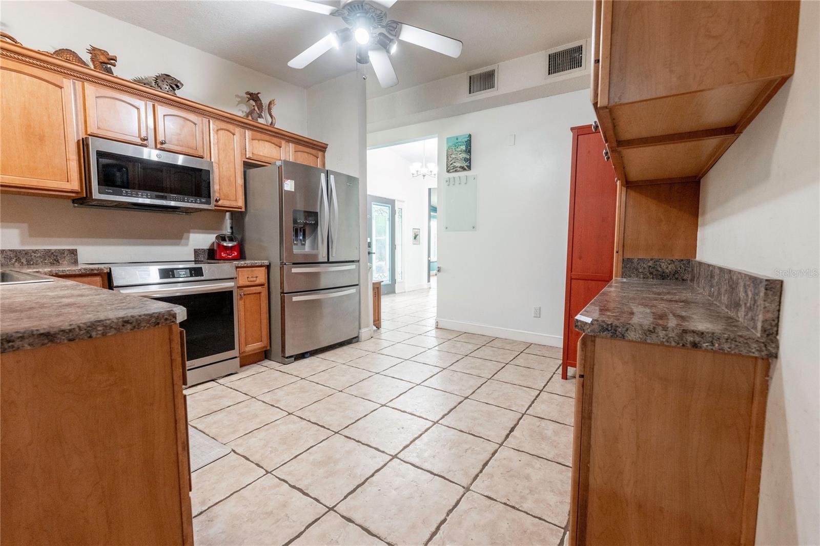 Image 13 of 35 For 6048 Linneal Beach Drive