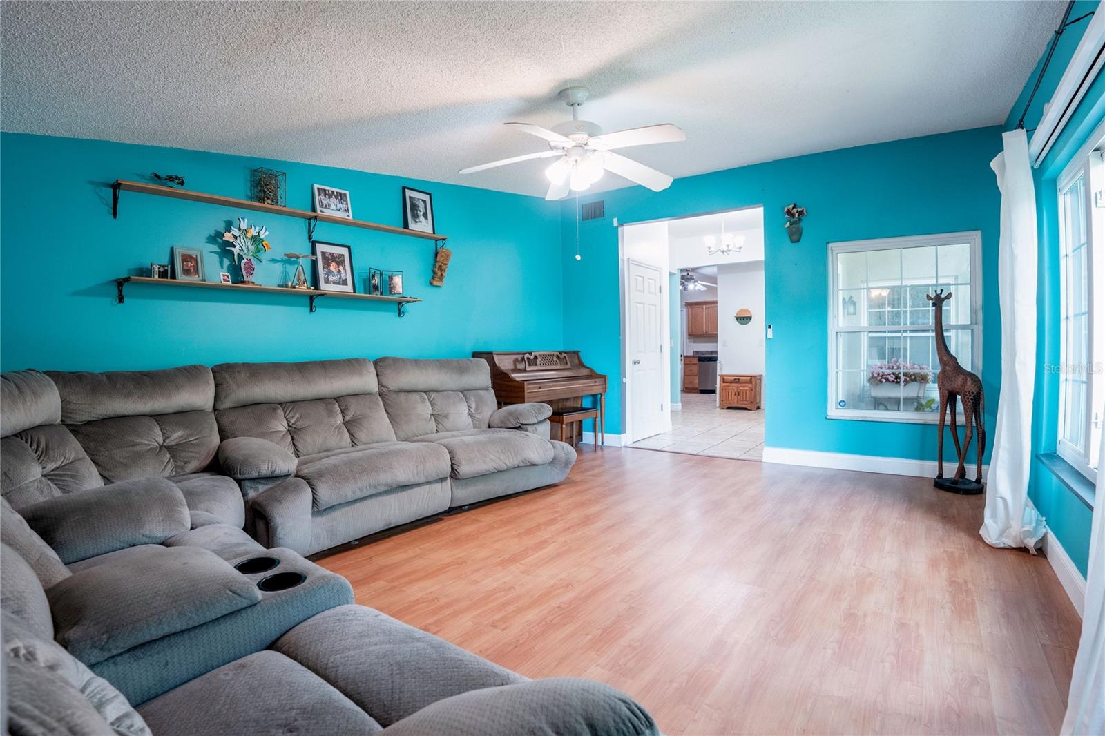 Image 9 of 35 For 6048 Linneal Beach Drive