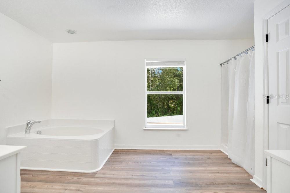 Image 21 of 46 For 1745 Alambra Circle