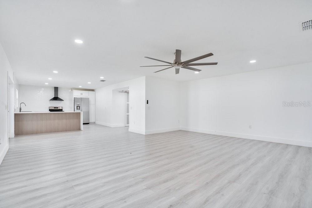 Image 3 of 46 For 1745 Alambra Circle