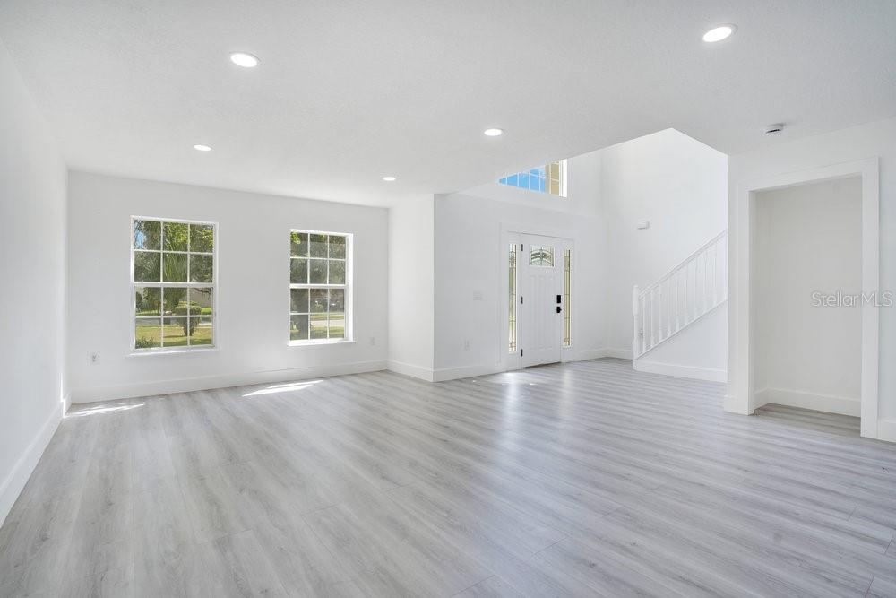 Image 9 of 46 For 1745 Alambra Circle