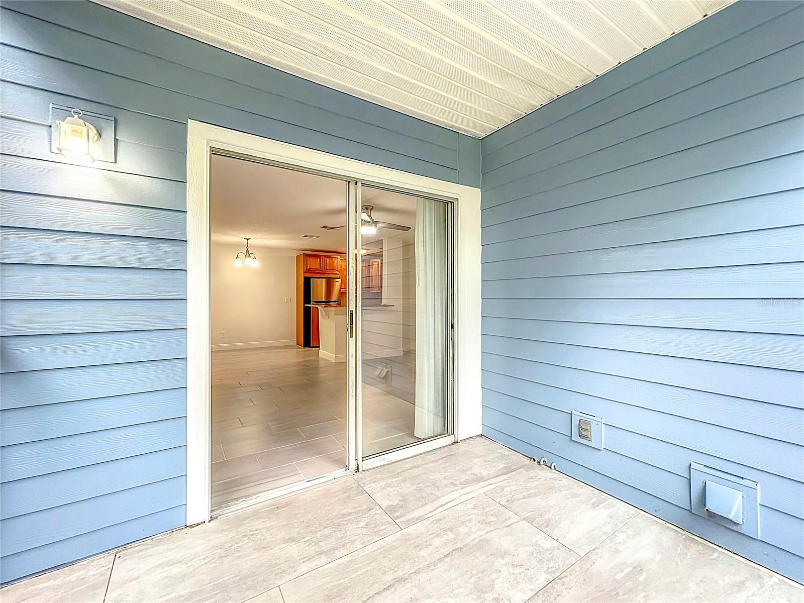 Image 22 of 27 For 2580 Grassy Point Drive 106