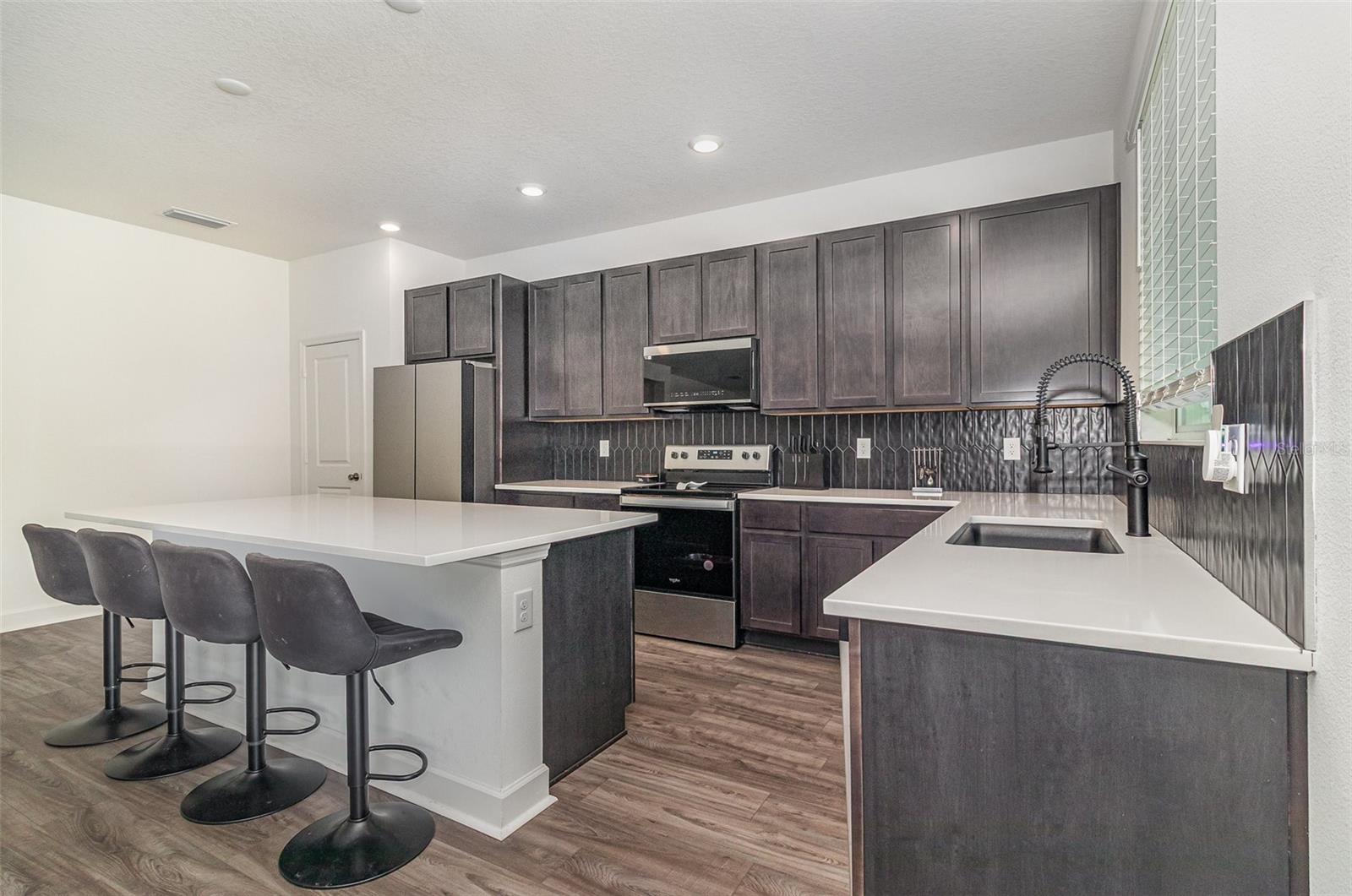 Image 13 of 40 For 1933 Burgundy Drive