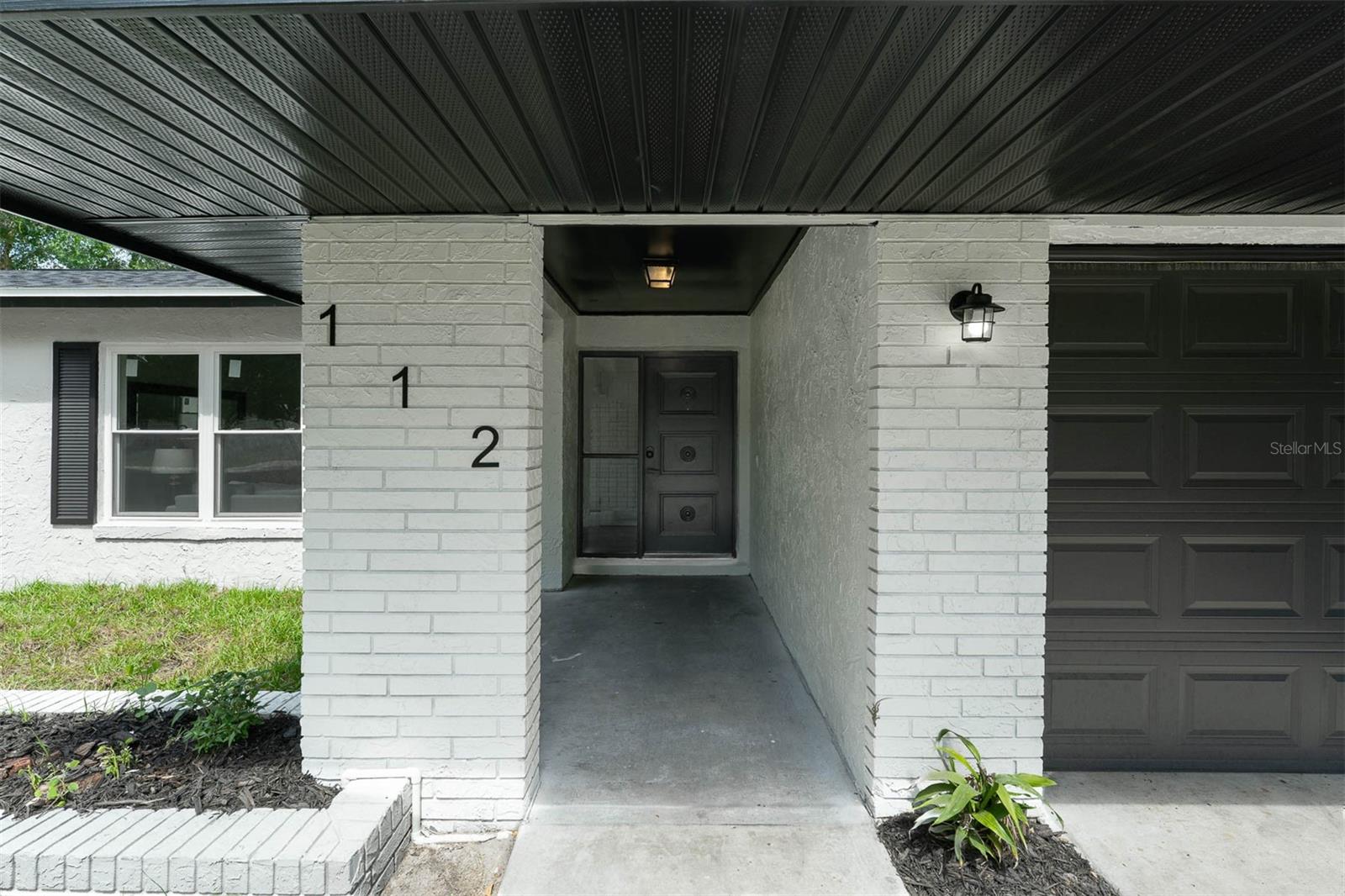 Image 4 of 31 For 112 Des Pinar Lane