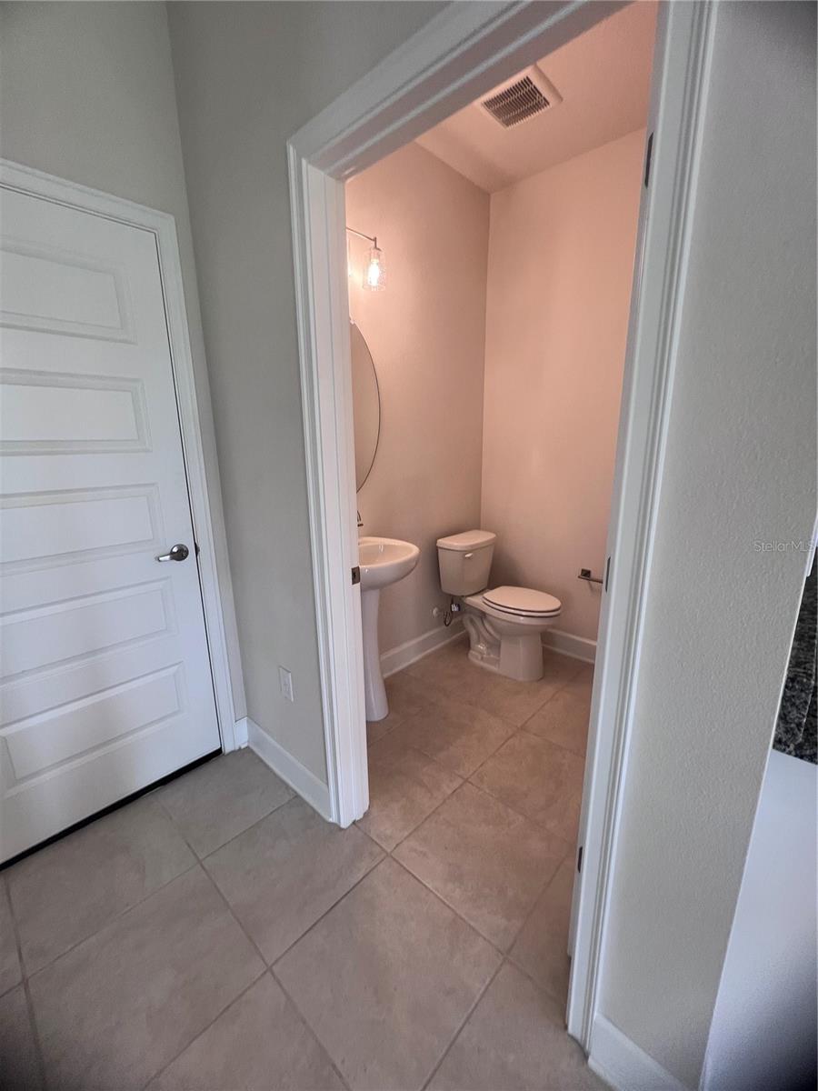 Image 11 of 18 For 4092 Sagefield Drive