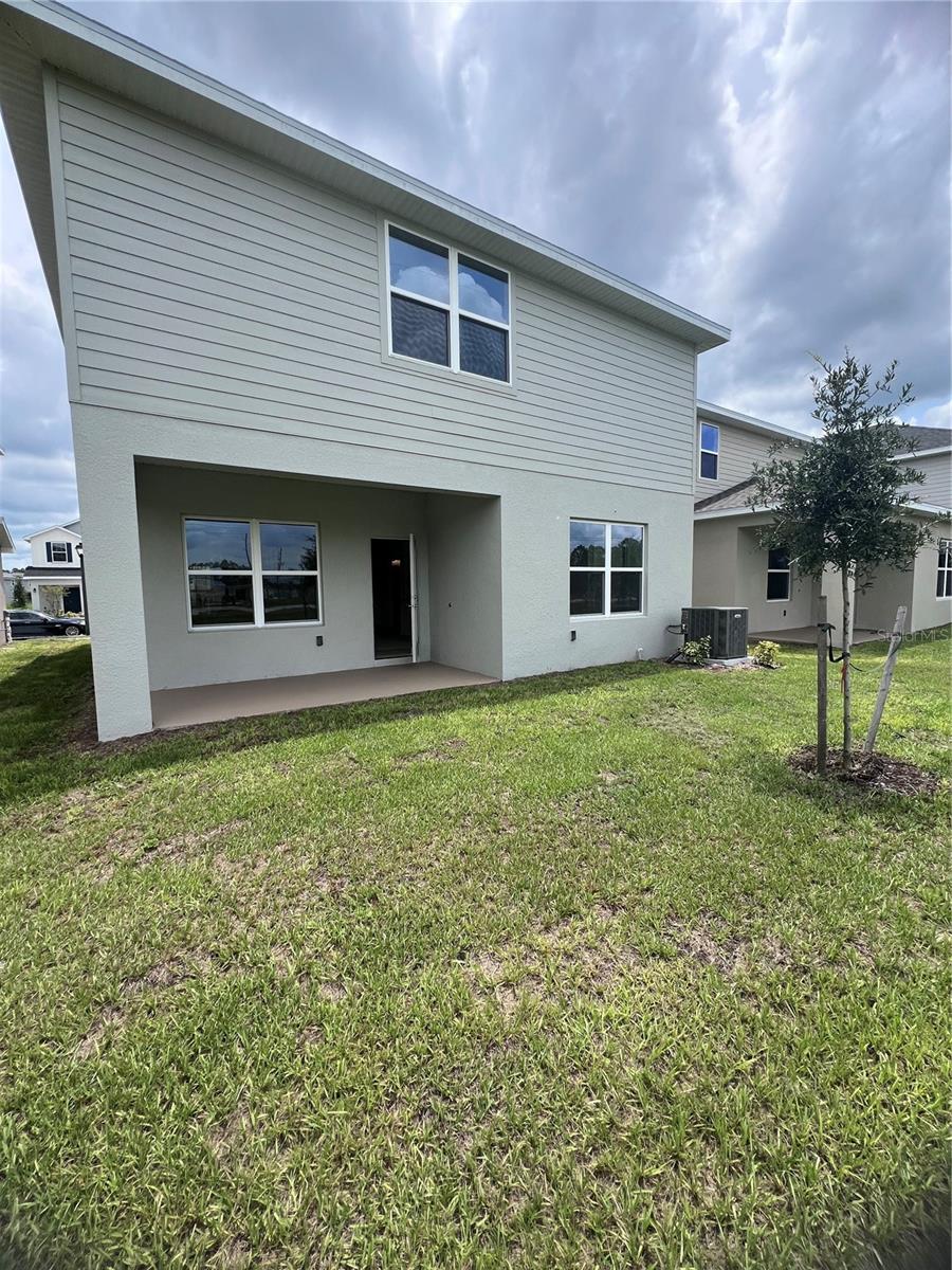 Image 15 of 18 For 4092 Sagefield Drive