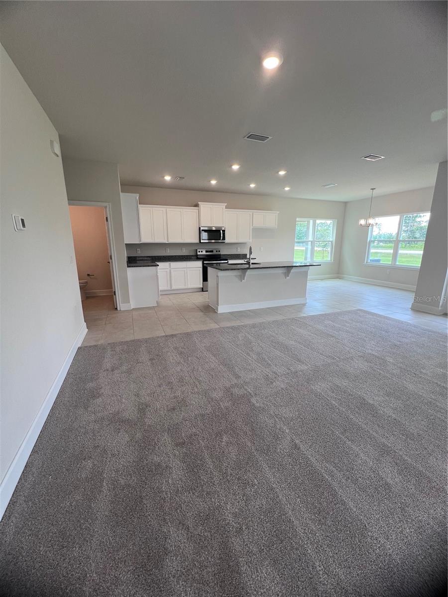 Image 9 of 18 For 4092 Sagefield Drive