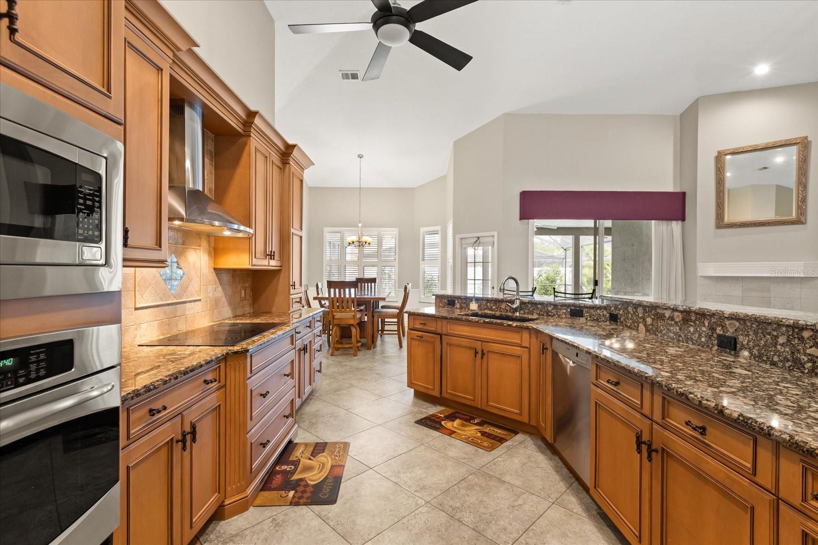 Image 13 of 47 For 3741 Gatlin Place Circle