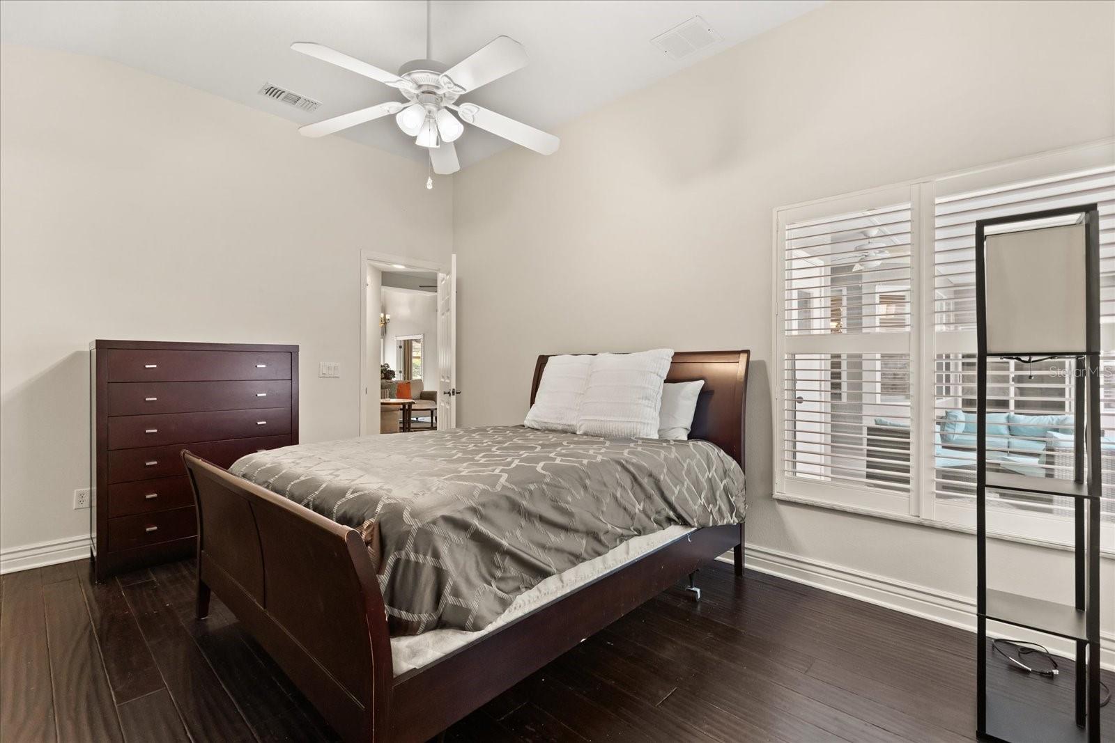 Image 38 of 47 For 3741 Gatlin Place Circle