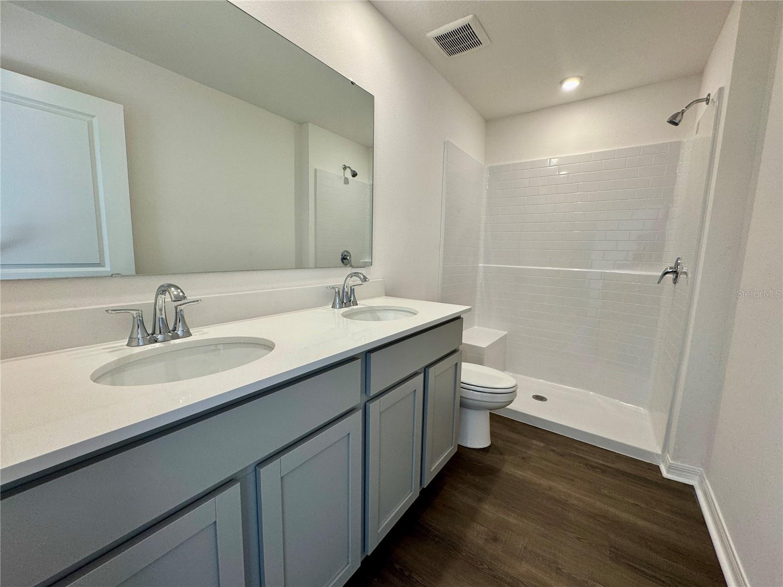 Image 10 of 16 For 3046 Glenn Street
