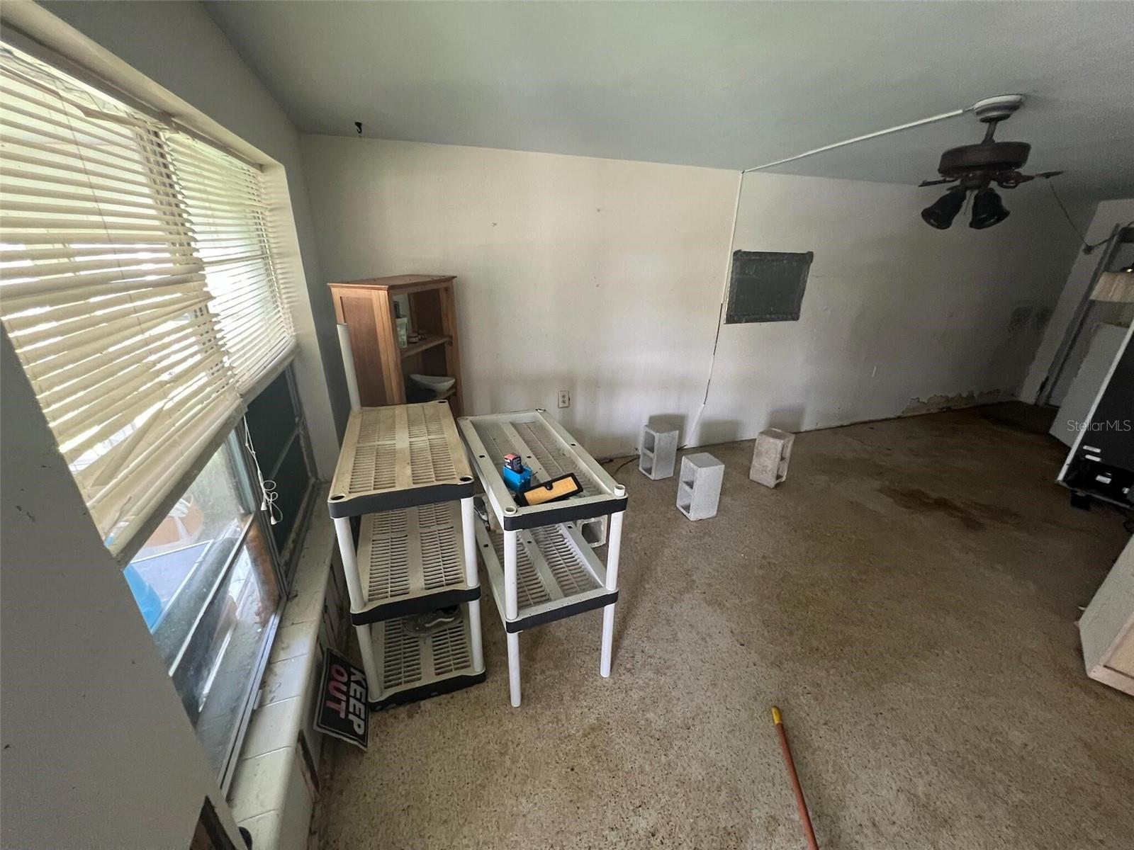 Image 4 of 10 For 6419 Lonnie Lee Lane