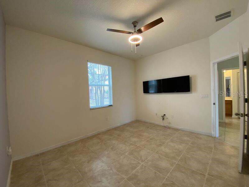 Image 7 of 22 For 541 Las Fuentes Drive