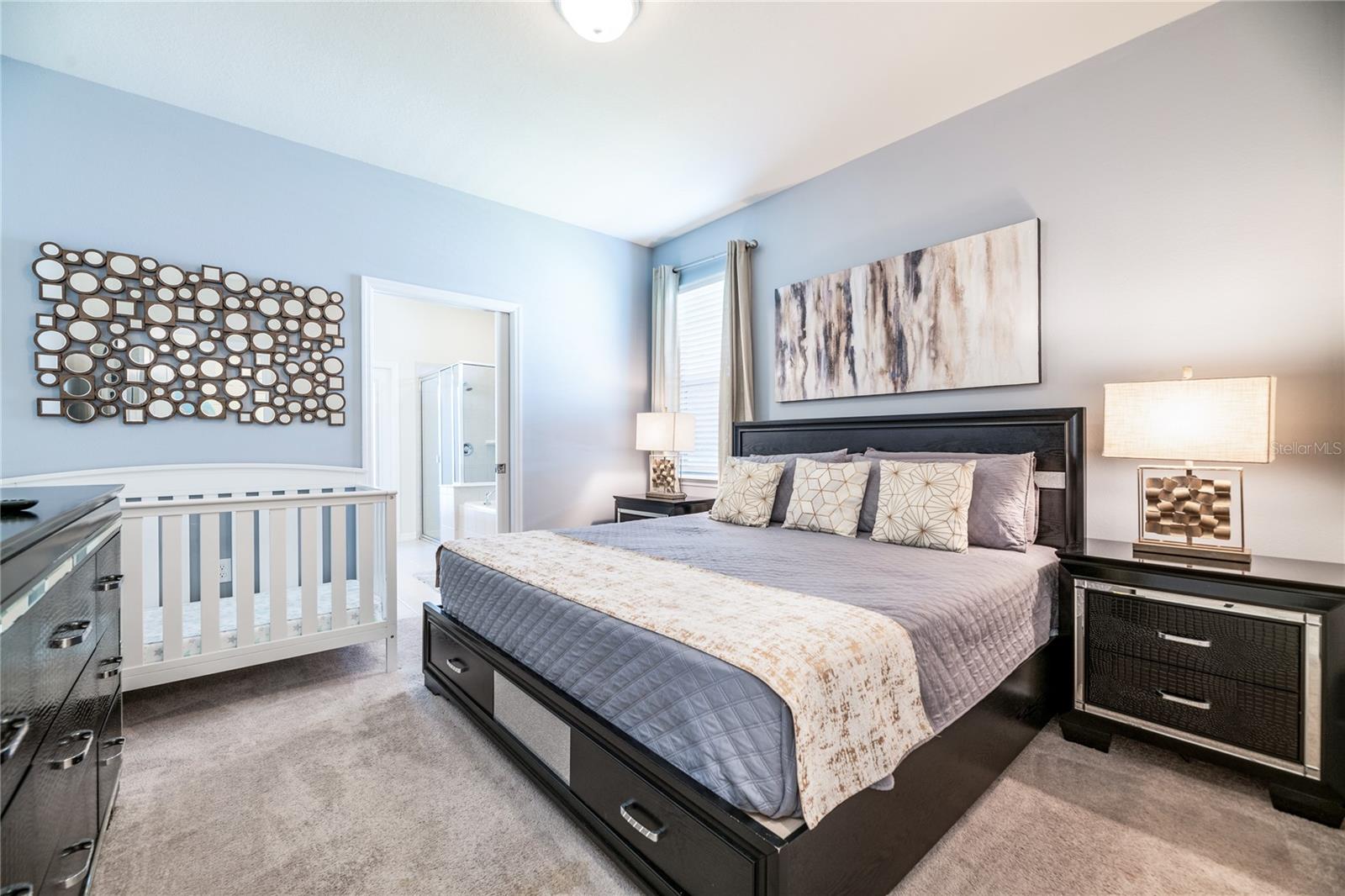 Image 11 of 37 For 8900 Prague Way