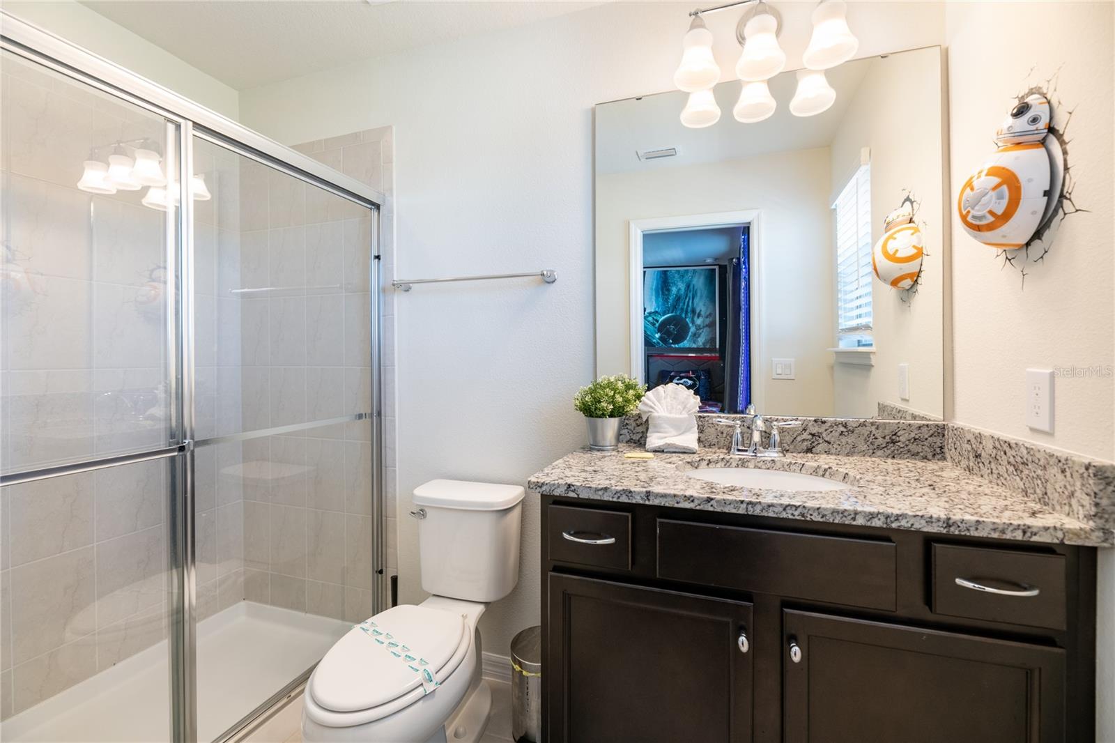 Image 18 of 37 For 8900 Prague Way