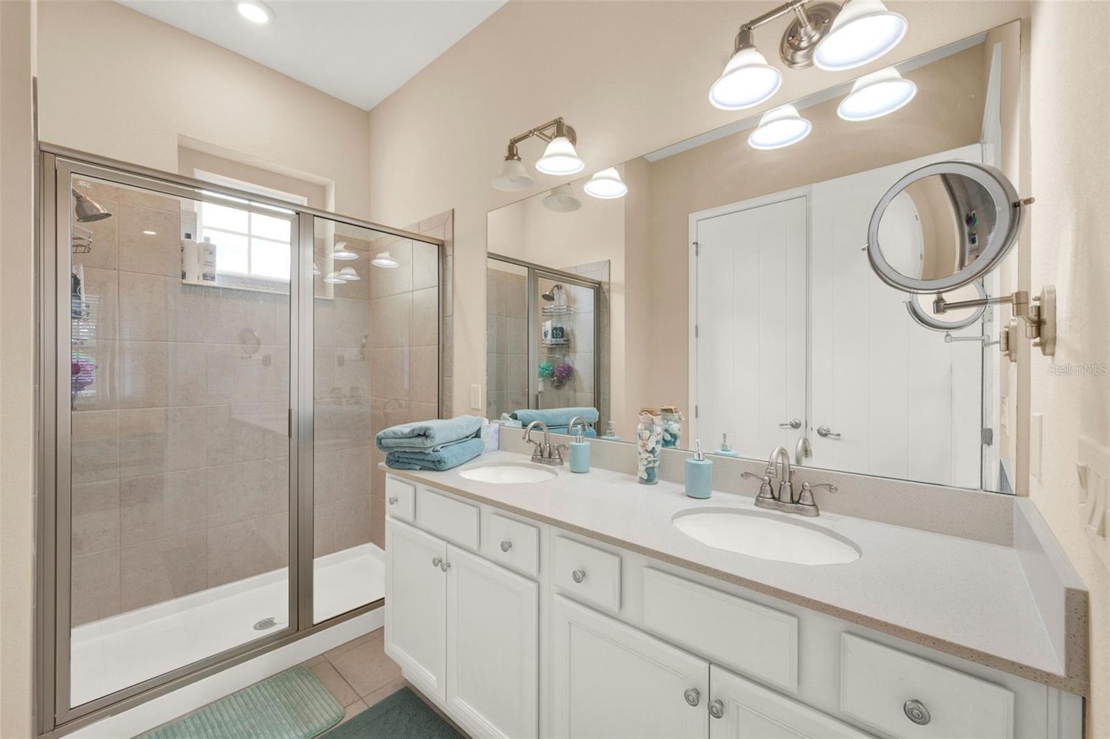 Image 15 of 26 For 7988 Shaker Street