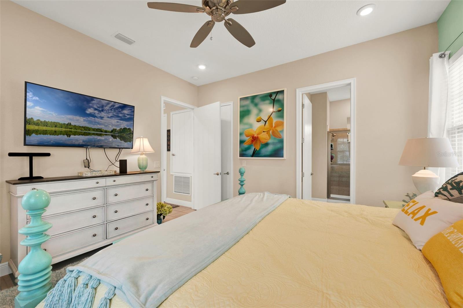 Image 17 of 26 For 7988 Shaker Street