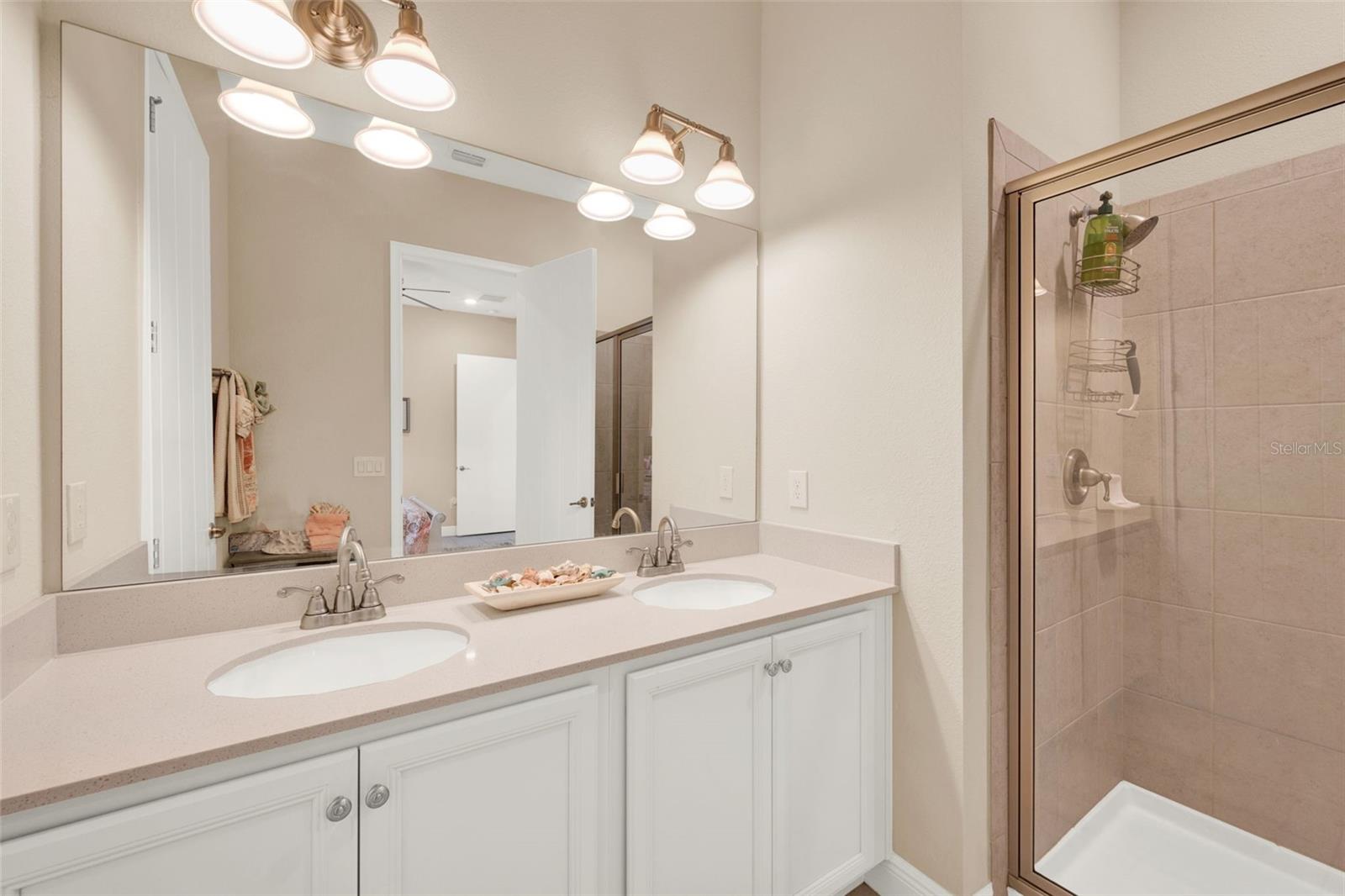 Image 19 of 26 For 7988 Shaker Street