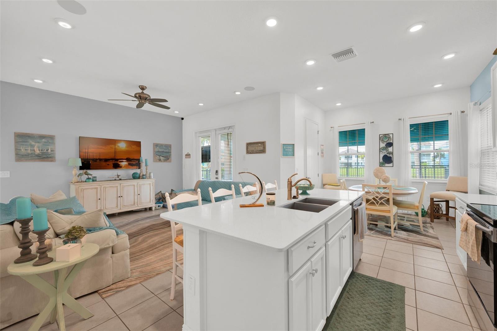 Image 5 of 26 For 7988 Shaker Street