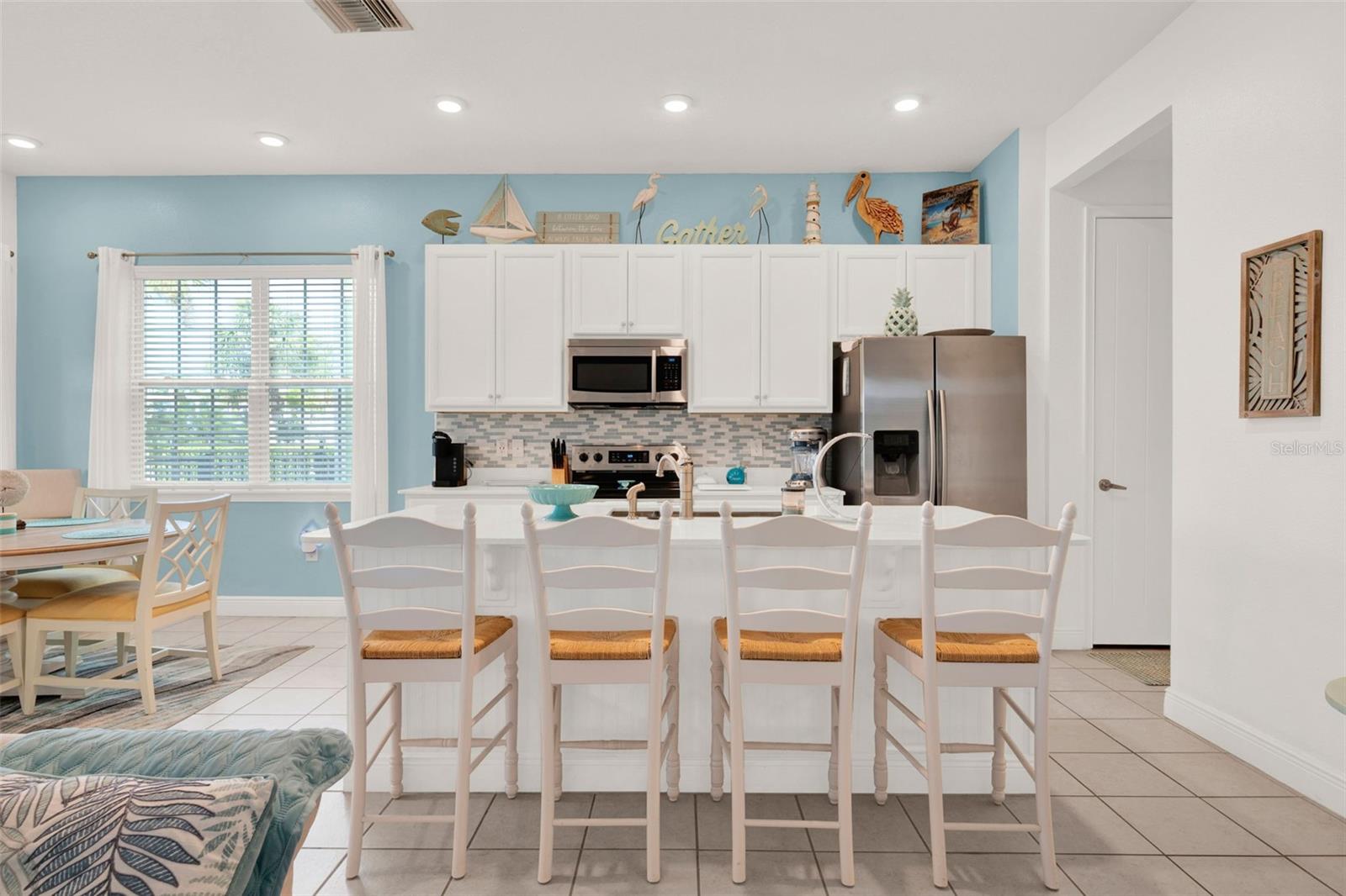 Image 6 of 26 For 7988 Shaker Street