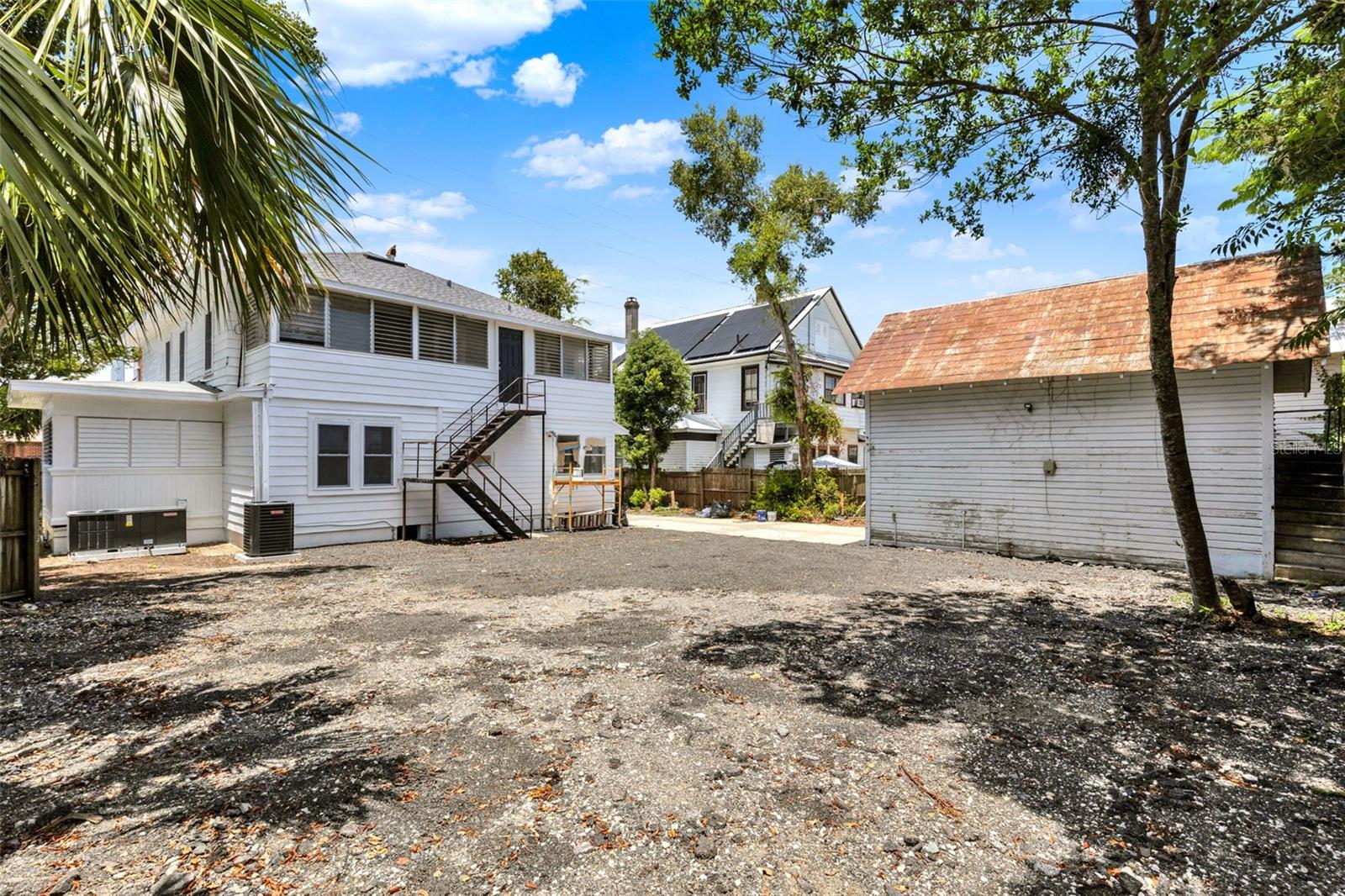Image 18 of 18 For 611 Grove Street 2