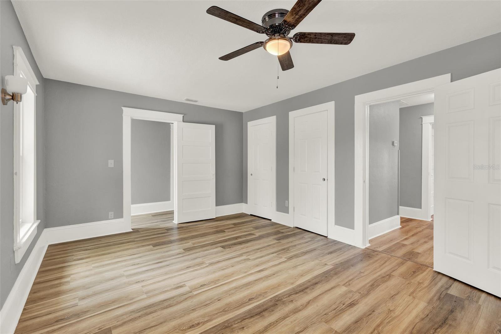 Image 6 of 18 For 611 Grove Street 2