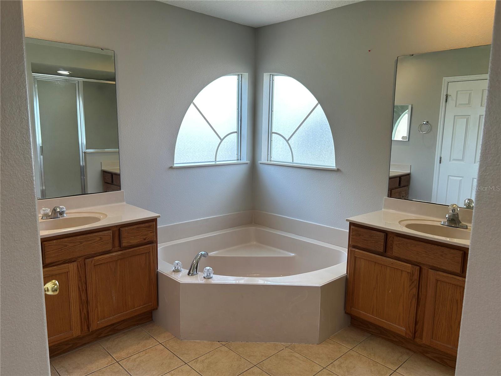Image 18 of 25 For 12033 Blairemont Way