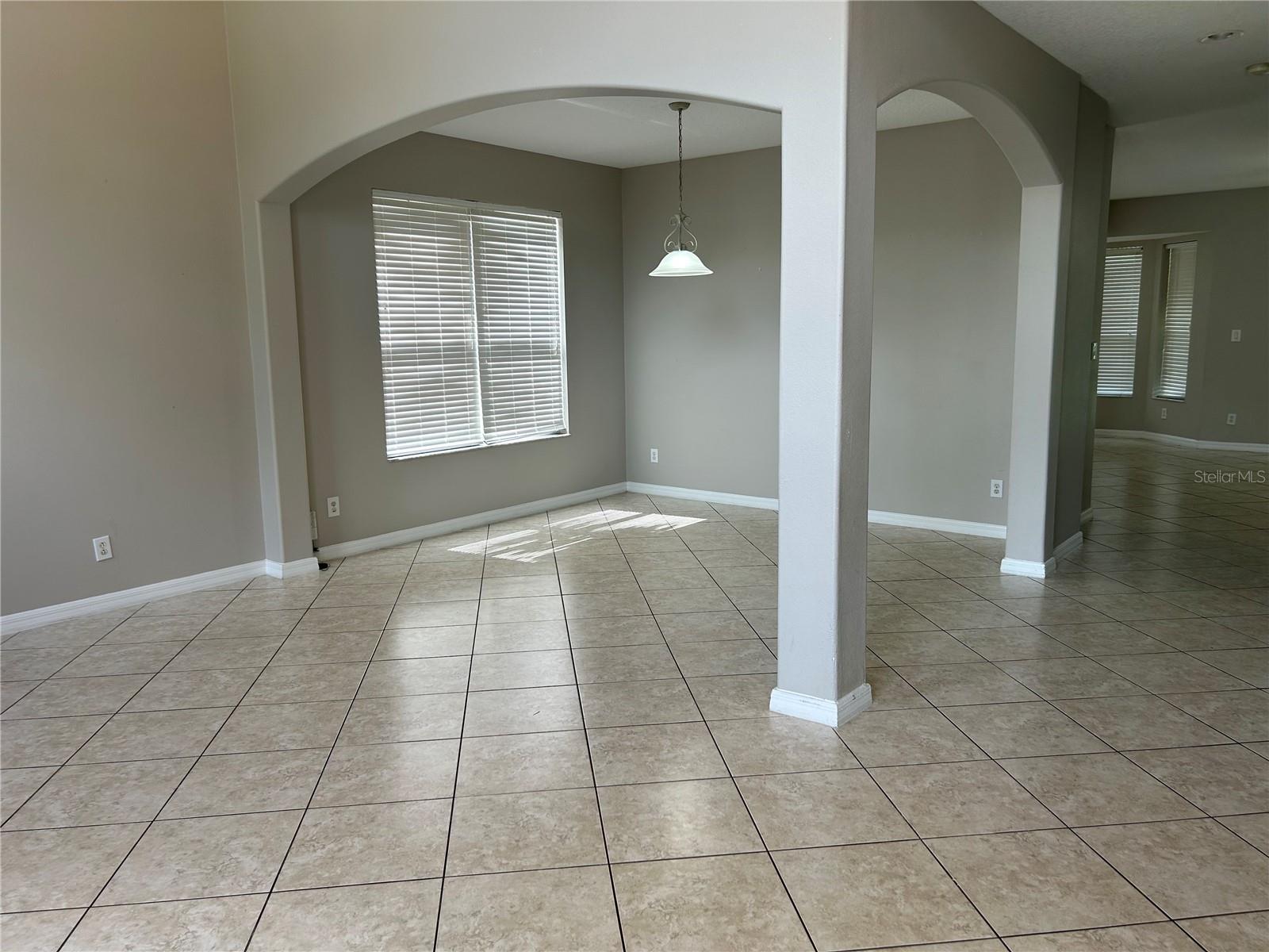 Image 4 of 25 For 12033 Blairemont Way
