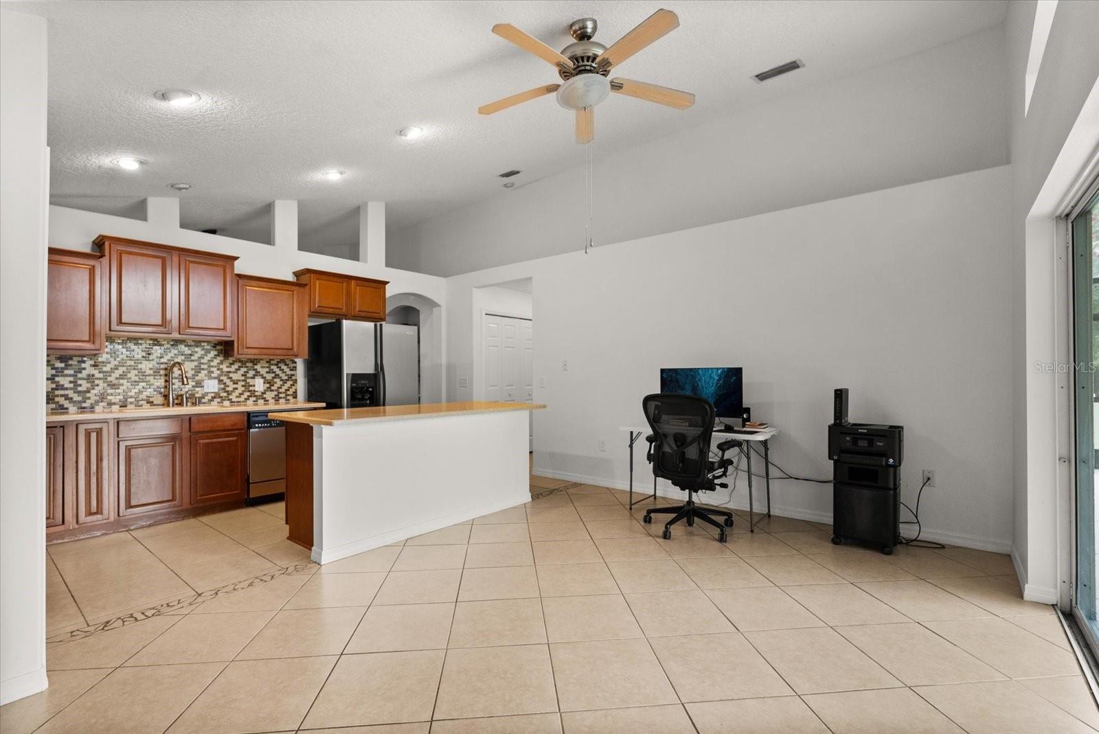 Image 11 of 37 For 1011 Vassar Drive