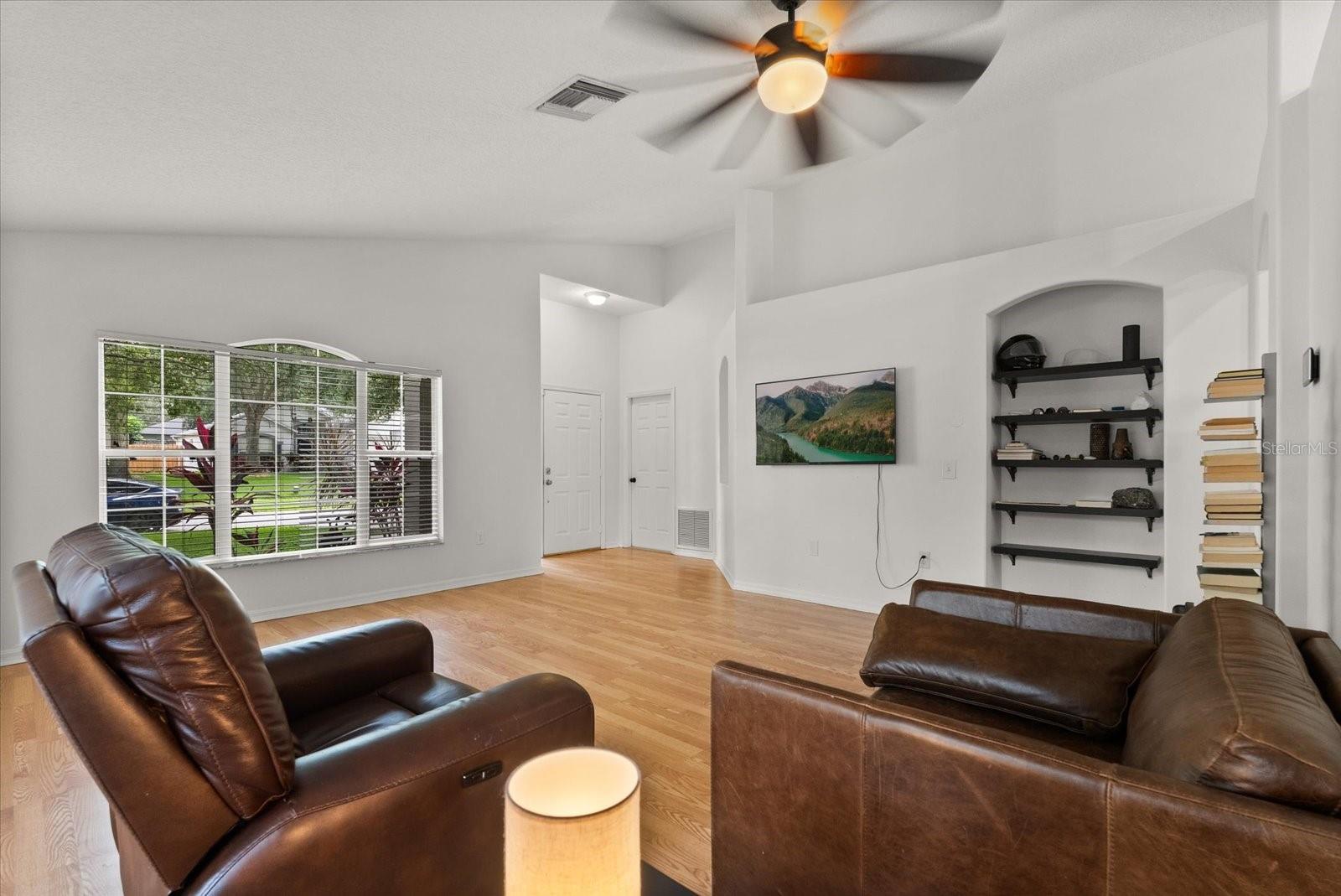 Image 14 of 37 For 1011 Vassar Drive