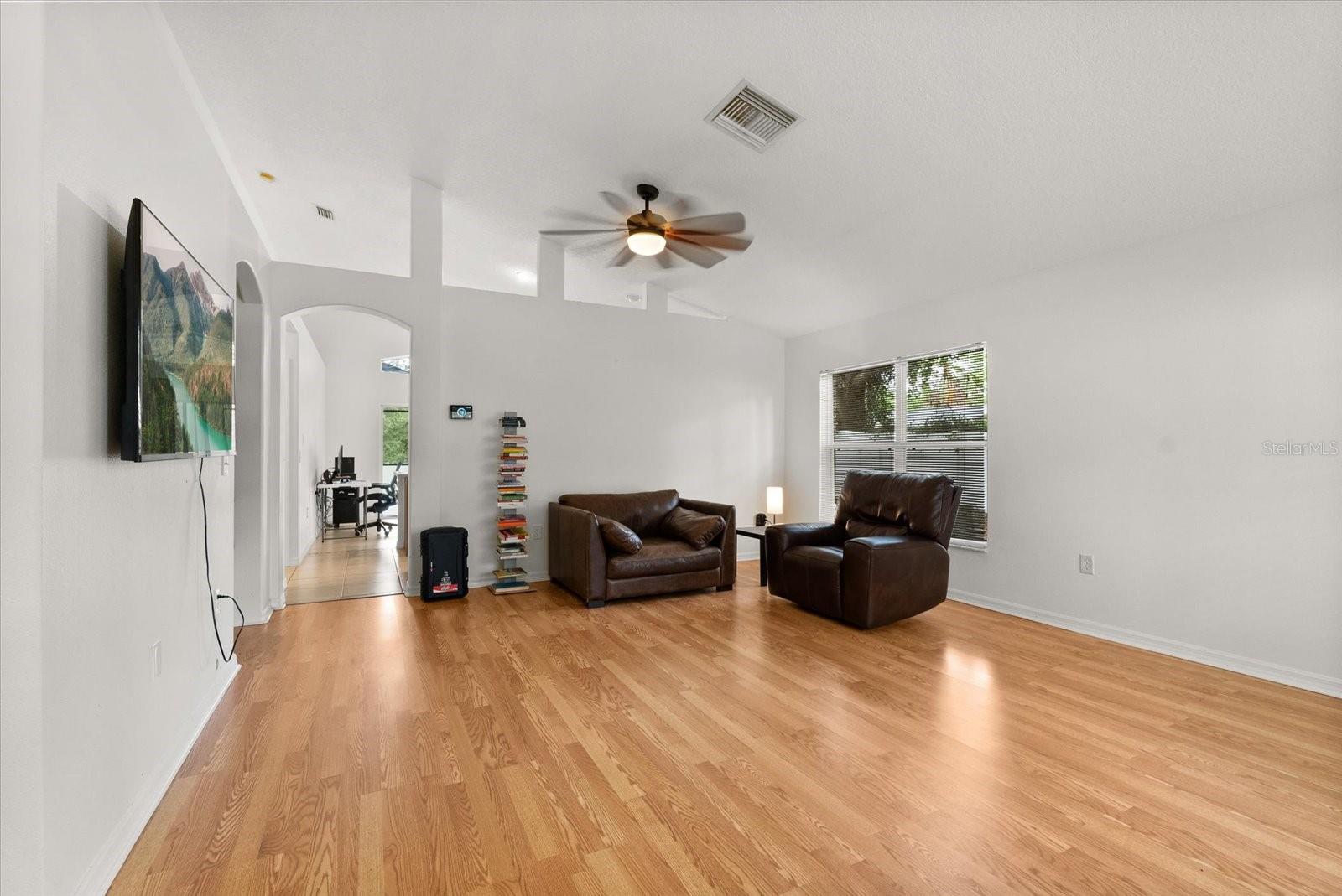 Image 15 of 37 For 1011 Vassar Drive