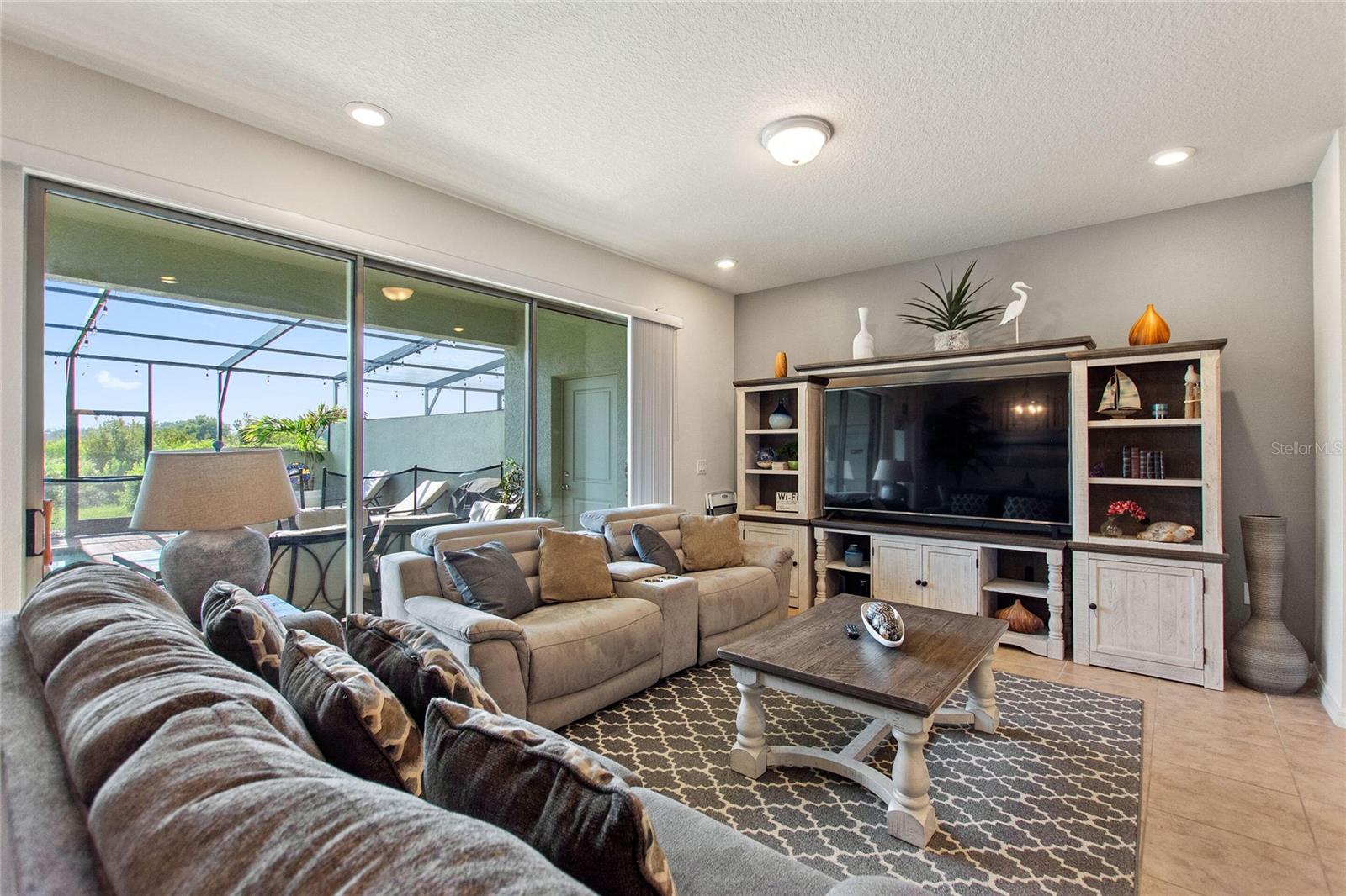 Image 27 of 64 For 4607 Terrasonesta Drive