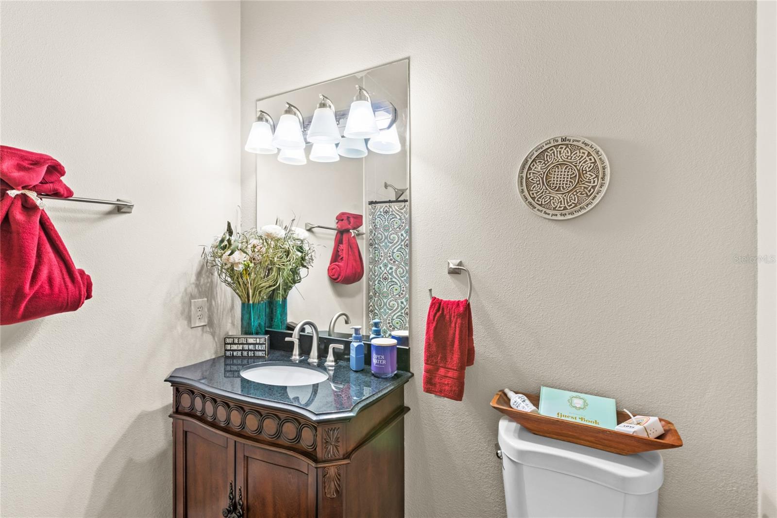 Listing photo id 12 for 309 Oakland Avenue