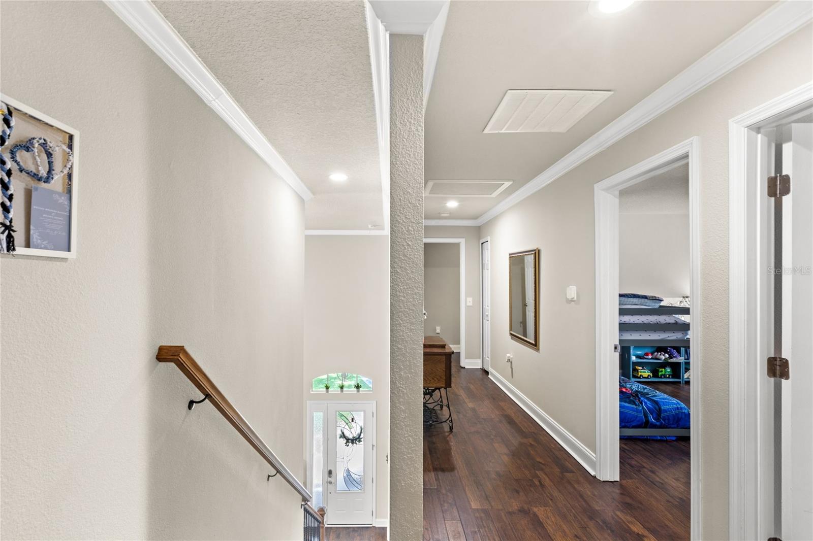 Listing photo id 13 for 309 Oakland Avenue