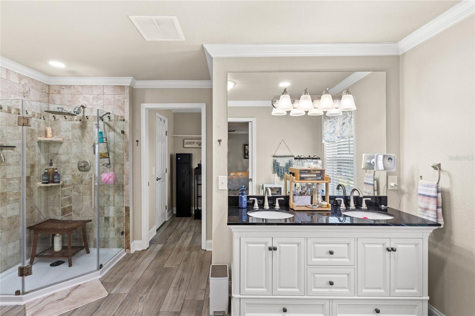 Listing photo id 18 for 309 Oakland Avenue