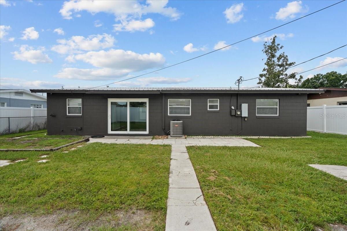 Image 17 of 21 For 845 Doss Avenue