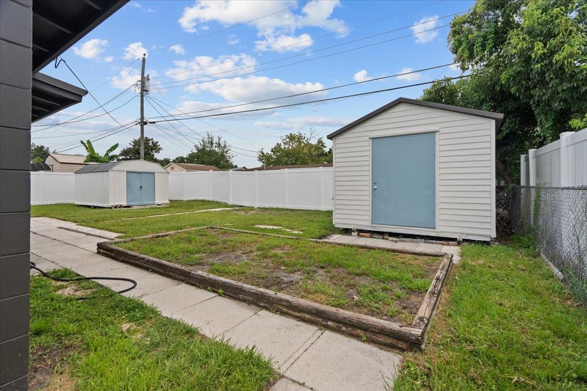 Image 18 of 21 For 845 Doss Avenue