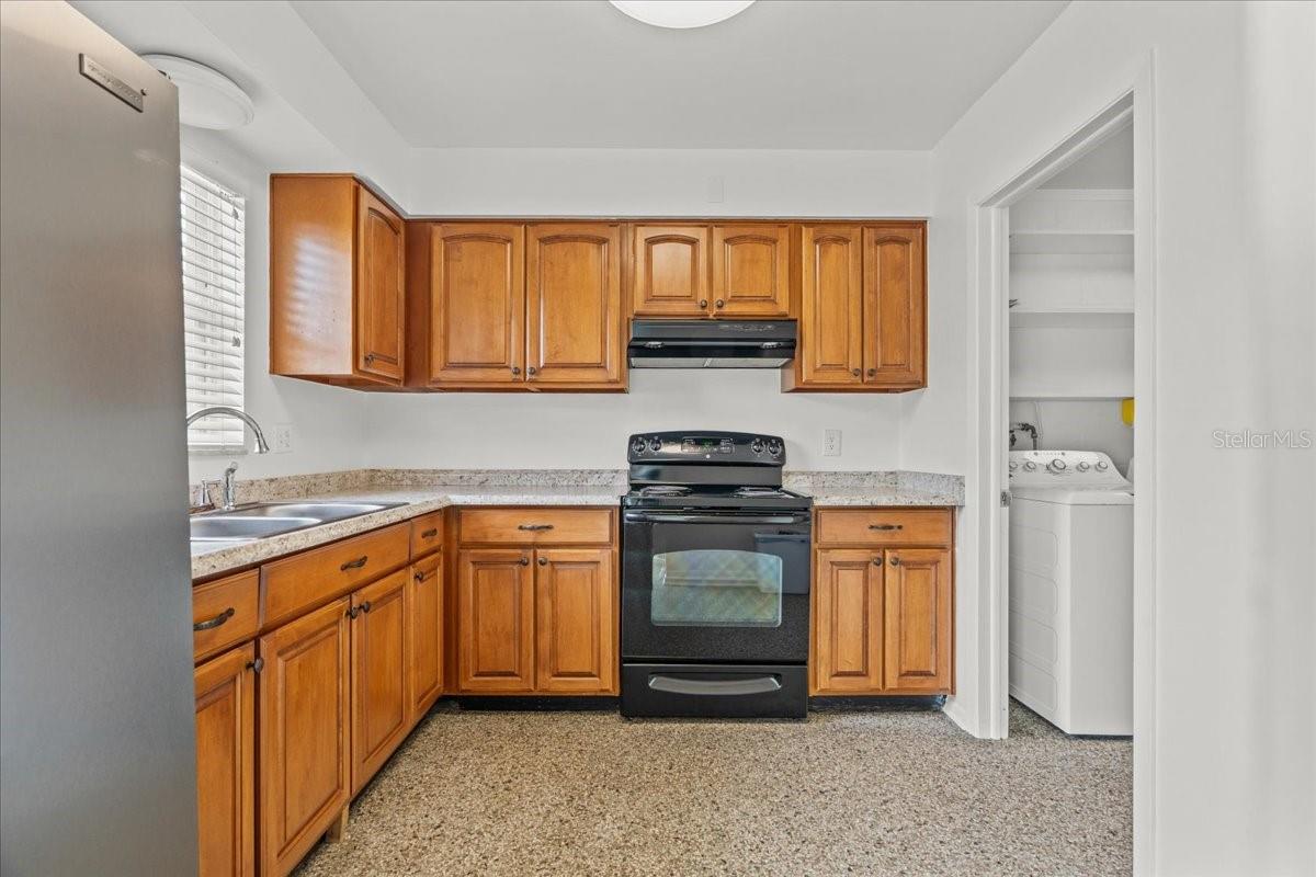 Image 7 of 21 For 845 Doss Avenue