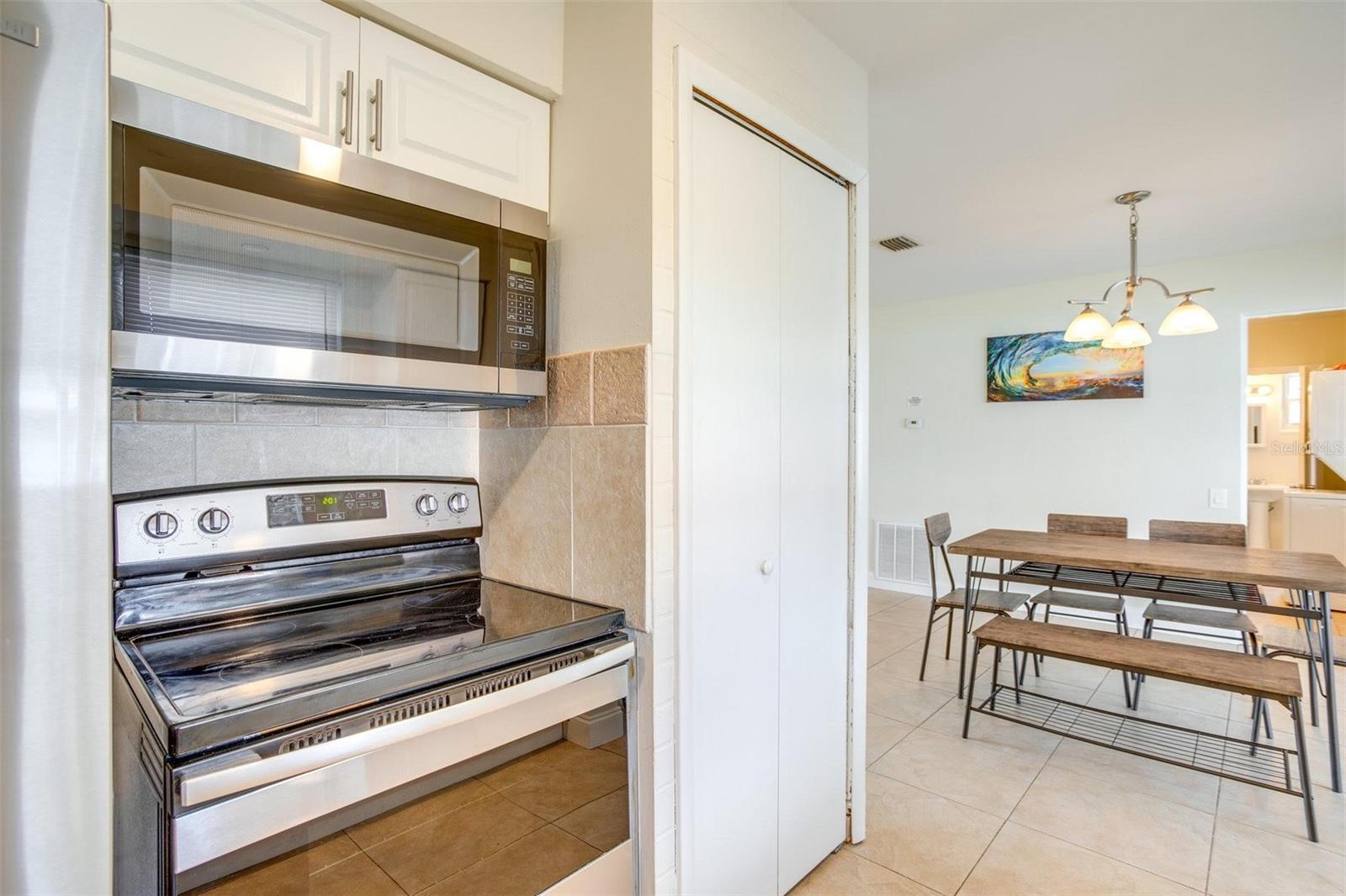 Image 11 of 27 For 11533 69th Avenue