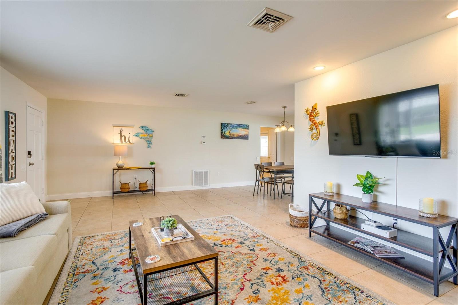 Image 4 of 27 For 11533 69th Avenue