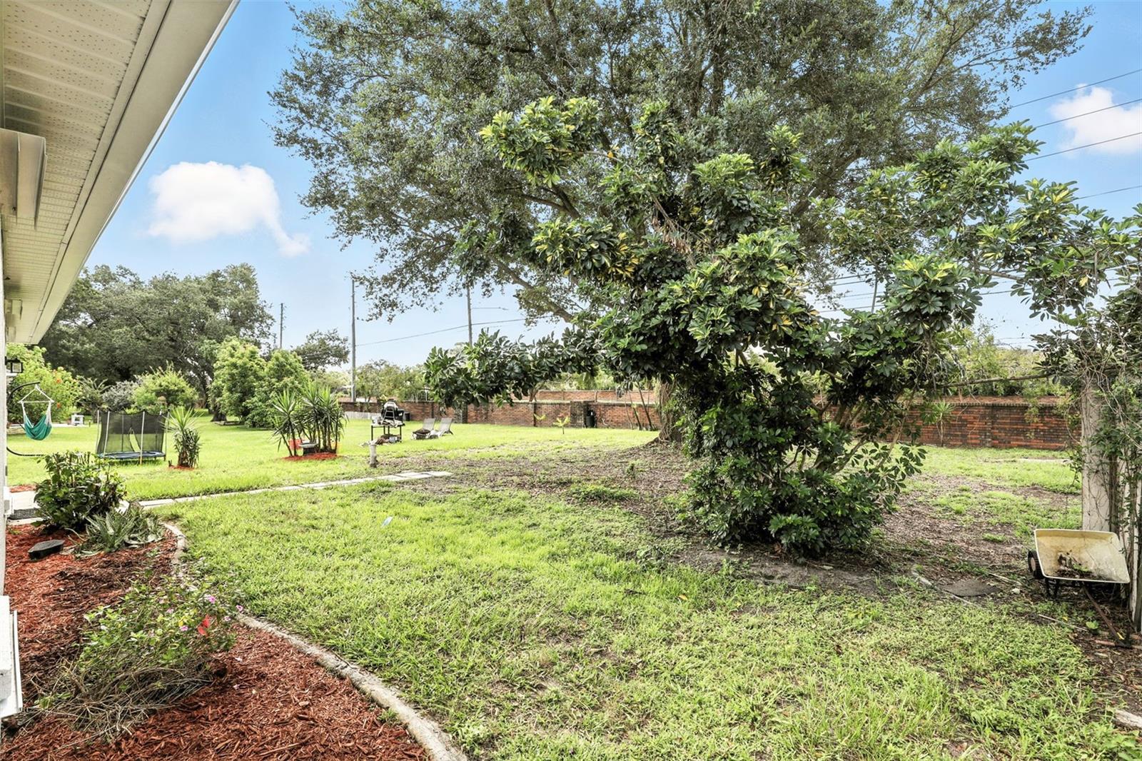Image 30 of 32 For 10418 Sun Villa Boulevard