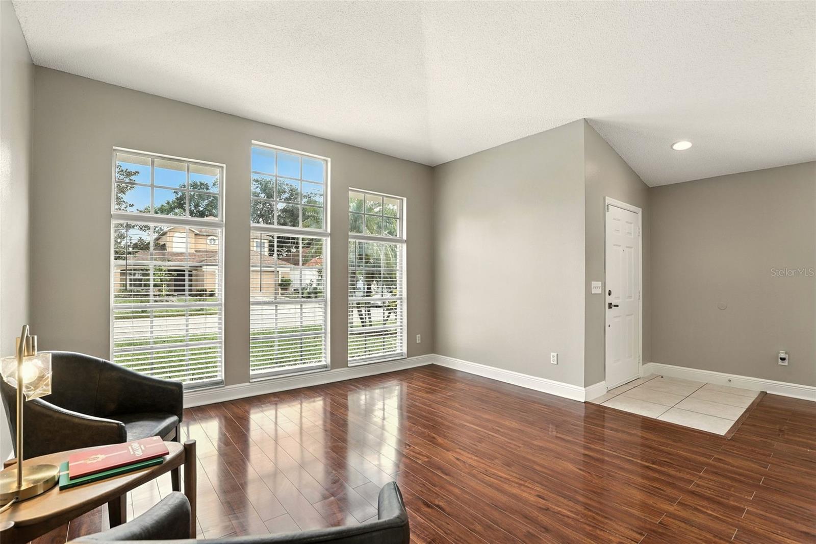Image 9 of 32 For 10418 Sun Villa Boulevard