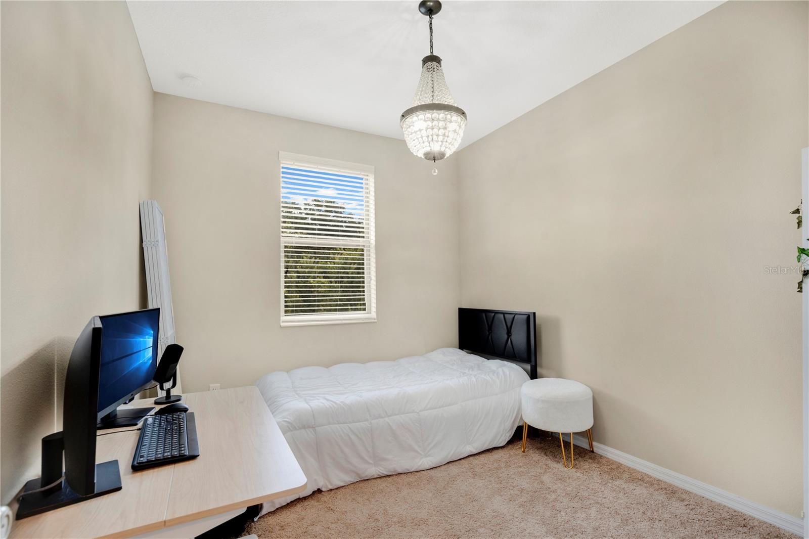Image 10 of 23 For 2813 Econ Landing Boulevard