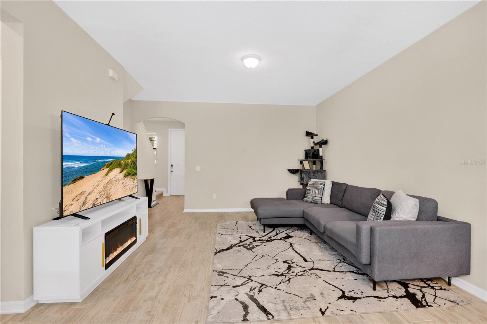 Image 3 of 23 For 2813 Econ Landing Boulevard